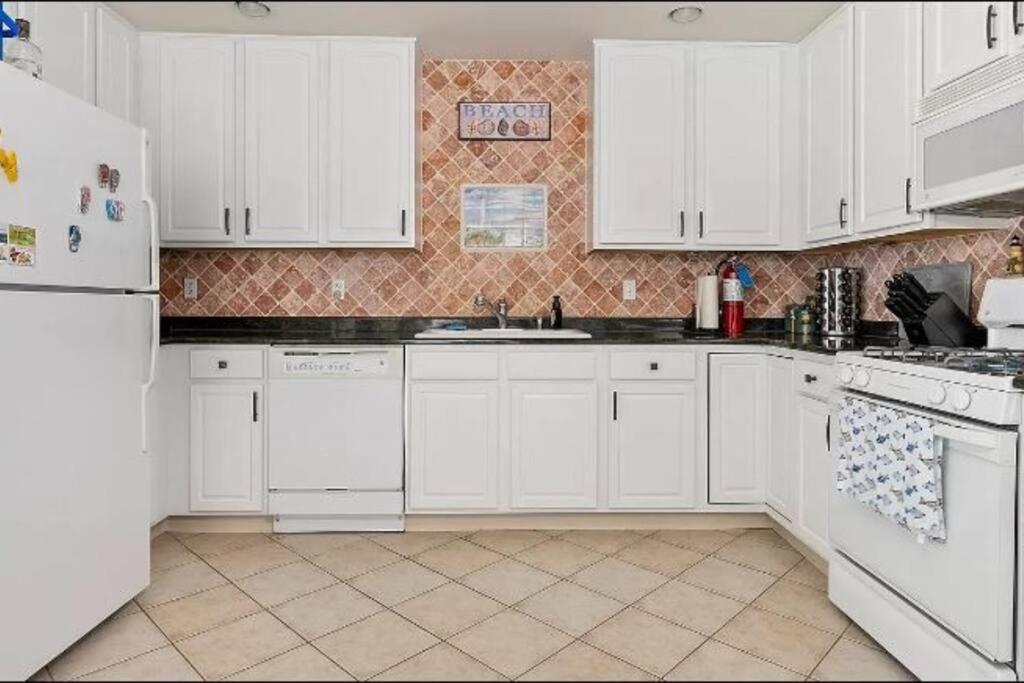 Family Friendly Beach Block Ocean View 3 Bedroom 2 Ba, Condo Near Wildwood Crest And Convention Center Eksteriør billede
